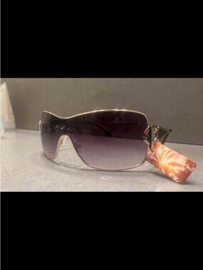 Women’s Shield Sunglasses - Gradient Dark Lens